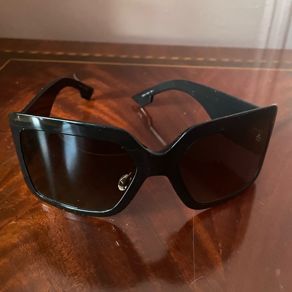 Christian Dior so light 2 black - Picture 1 of 12